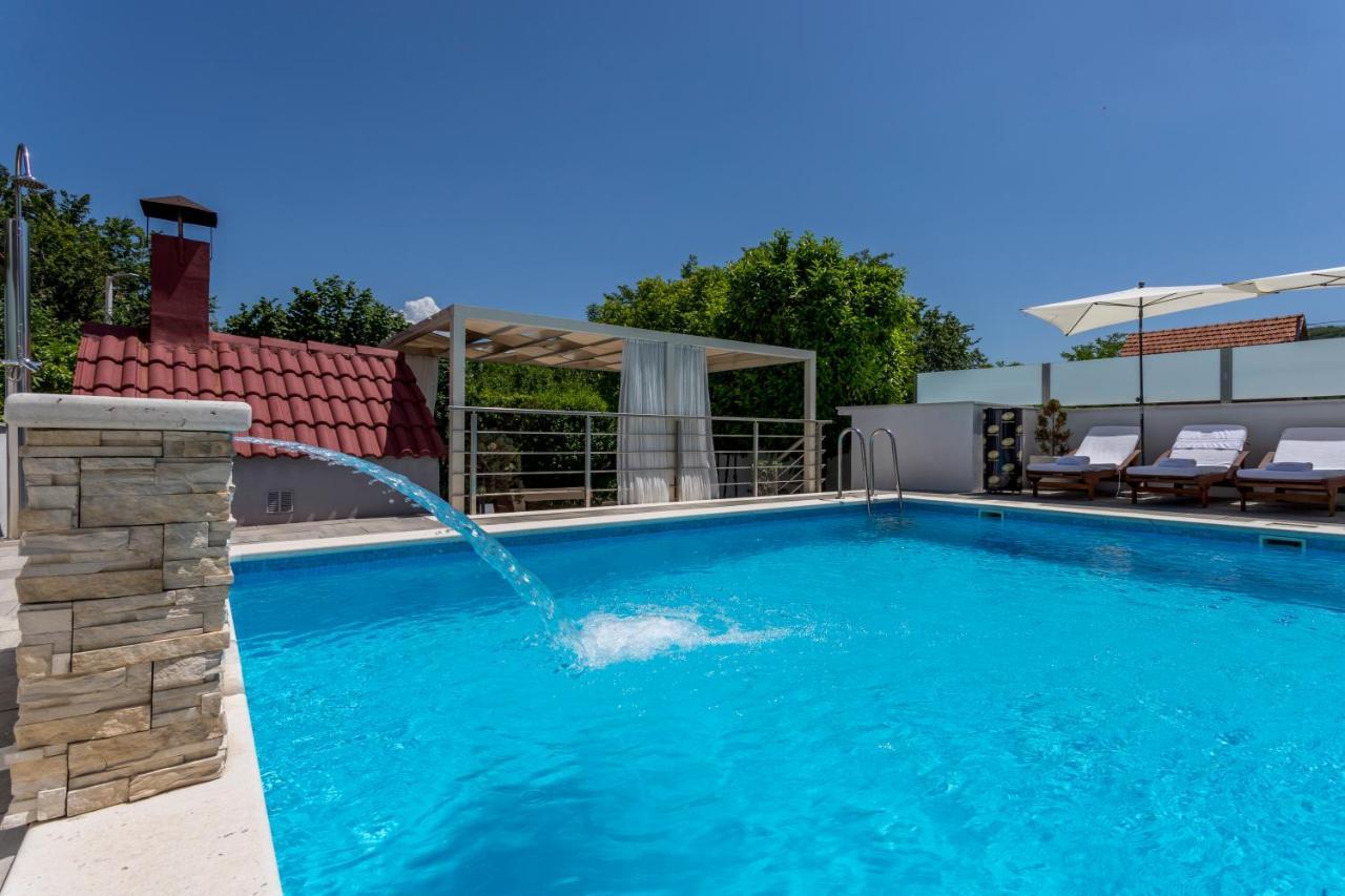 Holiday House Mala Синь Экстерьер фото
