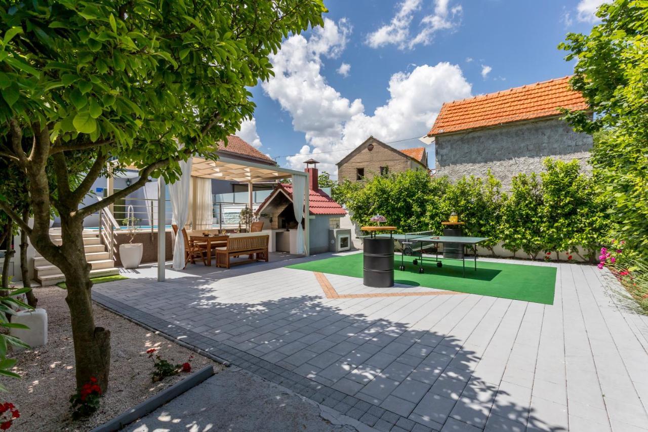 Holiday House Mala Синь Экстерьер фото