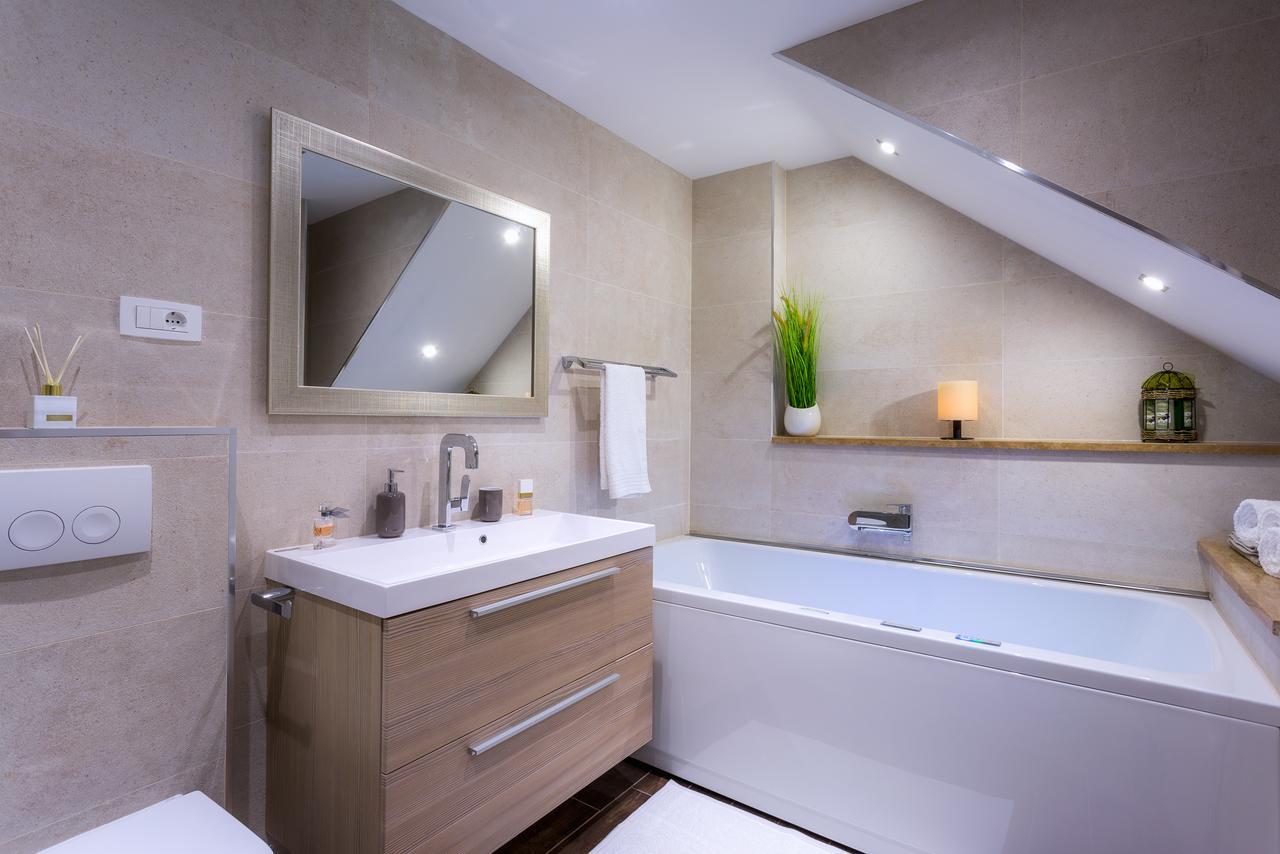 Holiday House Mala Синь Экстерьер фото