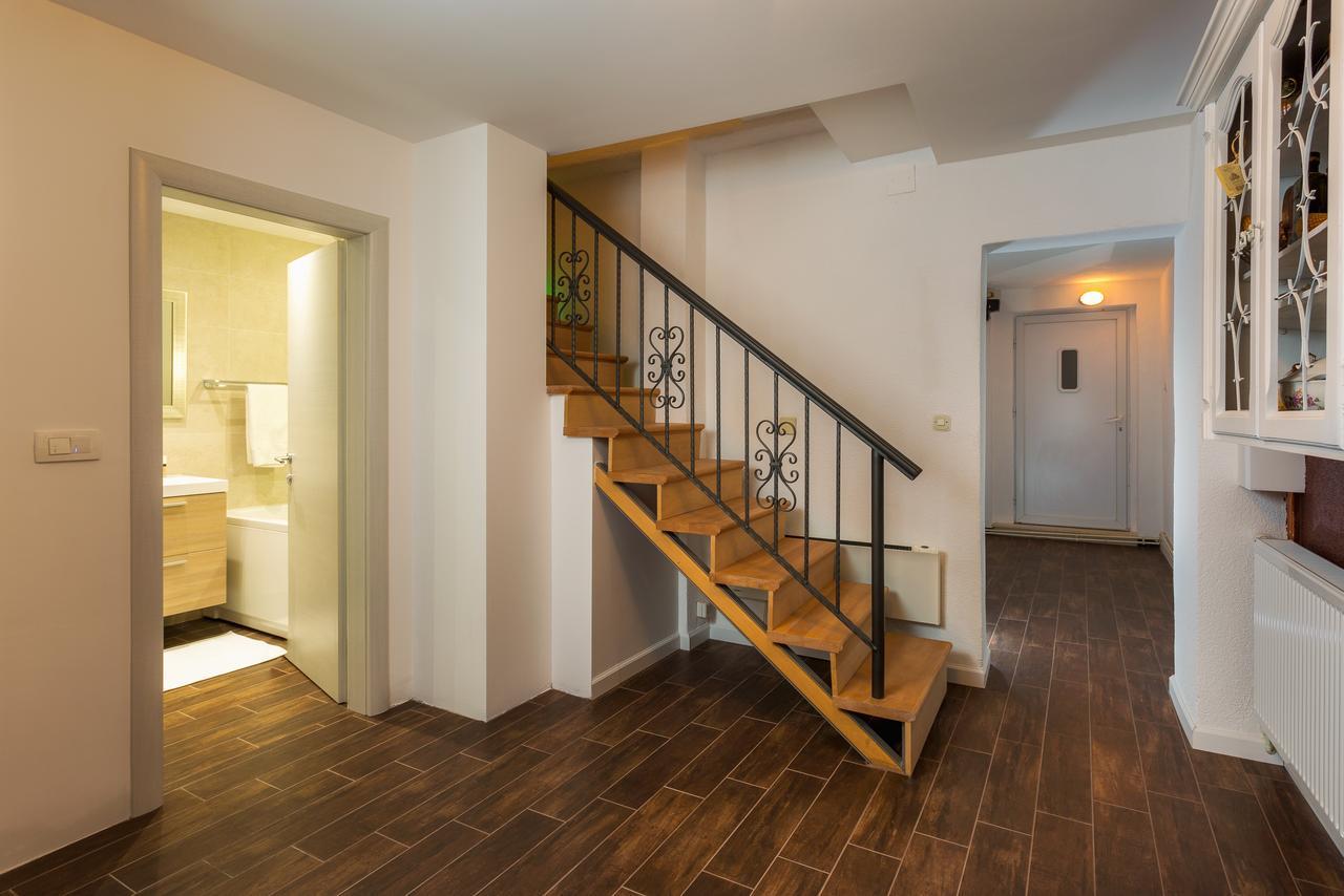 Holiday House Mala Синь Экстерьер фото